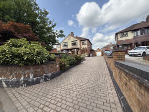 Photo 1- click for photo gallery